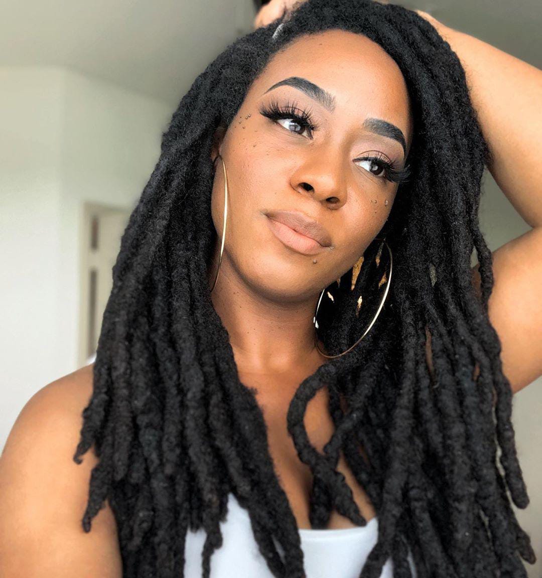 parentsafrica's tweet photo. Perceptions that people with Dreadlocks are either criminals or unprofessional can partly be addressed through having them well-kempt.
Grab our July issue that provide tips to care for your dreadlocks.
Link here👇
https://t.co/ofVY4mOTPR
#Grooming #Groomingtip #Dreadlockstips https://t.co/AjbKKOhsaU