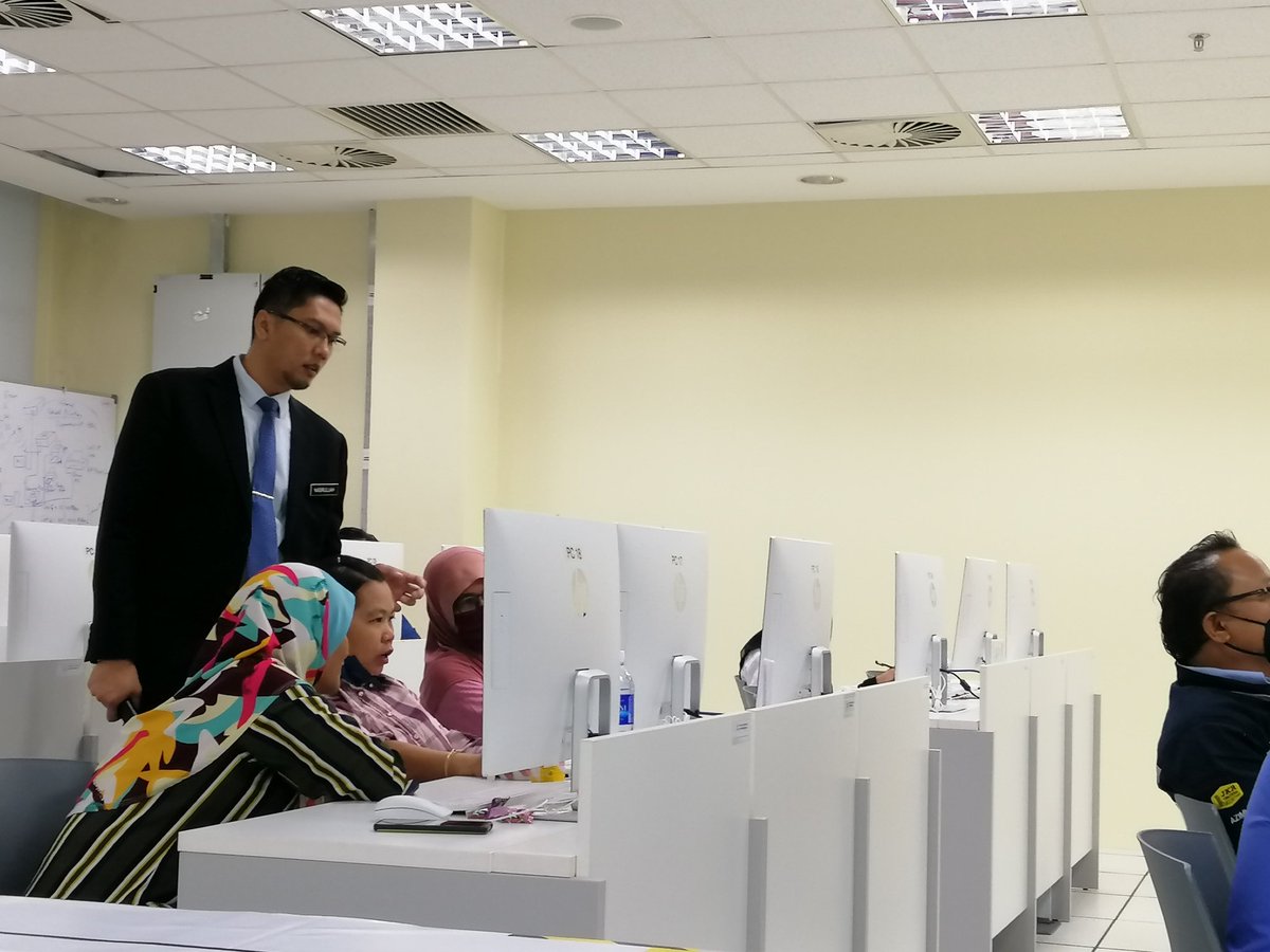 Pada 26&amp;27 Julai 2022 telah berlangsung Kursus SISPAA anjuran <a href="/JKRPAHANG/">JKR PAHANG</a>. Terima kasih kepada BPA Negeri Pahang di atas tunjuk ajar dan perkongsian pengetahuan dalam penggunaan sistem dan pengurusan aduan awam. 

@MOWorks
<a href="/JKRMalaysia/">JKR Malaysia</a>
<a href="/IrHafizah/">Hafizah</a>