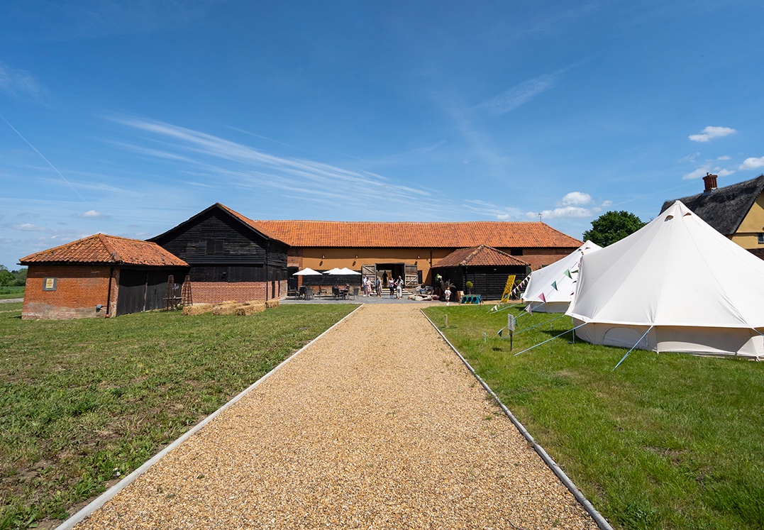 sancroftbarns's tweet photo. Are you looking for a Wedding venue? The Sancroft Barns is a gorgeous venue set in the gently rolling countryside of north Suffolk #wedding #weddings #weddingseason #weddingplanning #venue #venues #barn #weddingbarn #Suffolk https://t.co/5aFkI9HzqH