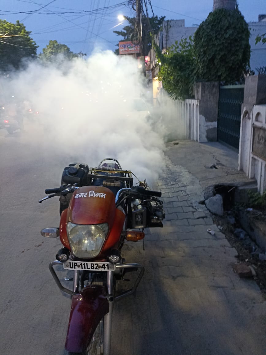 ULB Code :- 800630

#स्वच्छ_सहारनपुर_सुन्दर_सहारनपुर 
#संचारीरोगनियंत्रण_अभियान
संचारी रोग नियन्त्रण अभियान के अंतर्गत नगर निगम की टीम द्वारा शाम ढलते ही डेंगू व संचारी रोग से बचाव हेतु संपूर्ण शहर के गली/मोहल्ले में फॉगिंग कराई जा रही हैं।
#swachhsurvekshan2023saharanpur