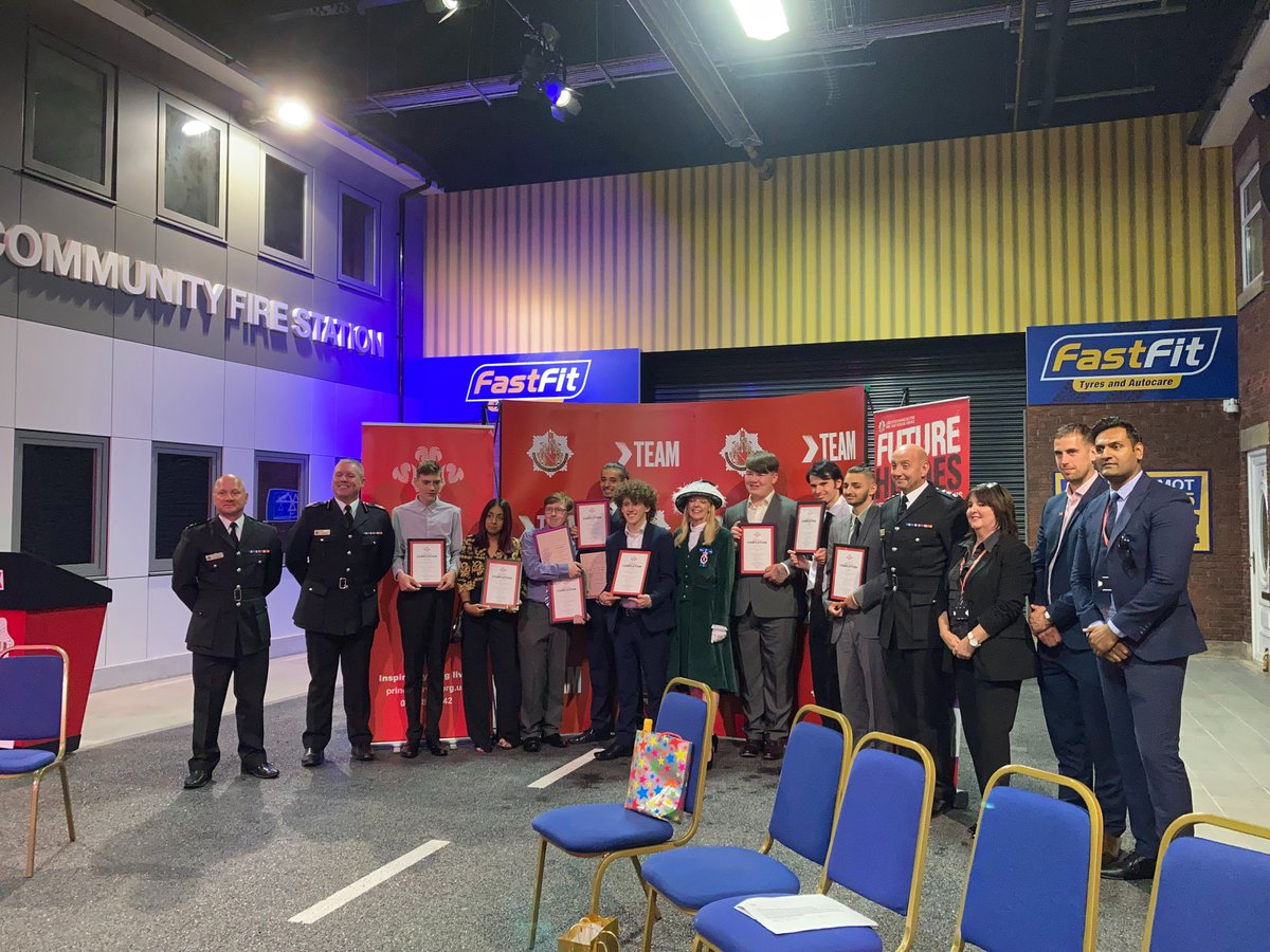 GMFRS Future Heroes (@futureheroesuk) on Twitter photo 🎉Congratulations to Bolton 58 on a great presentation evening.
👍Thank you to all the staff and guests who joined us this evening at <a href="/GMFRS_SC/">GMFRSsafetycentre</a>
📱If you want to join us in 2022, text your name, age and postcode to 07580698595 and we'll be in touch.
#GMFRS #FutureHeroes 🎉Congratulations to Bolton 58 on a great presentation evening.
👍Thank you to all the staff and guests who joined us this evening at <a href="/GMFRS_SC/">GMFRSsafetycentre</a>
📱If you want to join us in 2022, text your name, age and postcode to 07580698595 and we'll be in touch.
#GMFRS #FutureHeroes