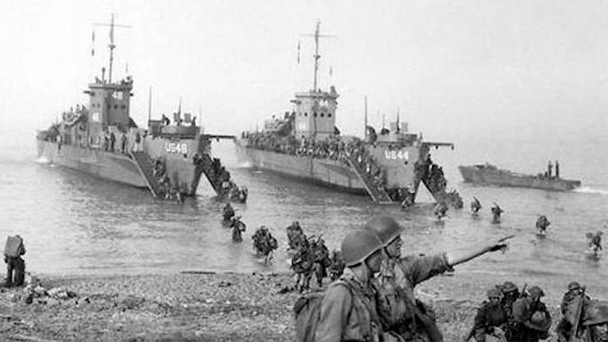 15 août 1944 - Débarquement de Provence
Aussi appelé l'opération « Dragoon », il s’agit de la 2e grande opération amphibie sur le sol français, après celle de Normandie. Durant cette journée, 94 000 alliés débarqueront entre Toulon et Cannes.
#Histoire2Terre #EnLeurSouvenir