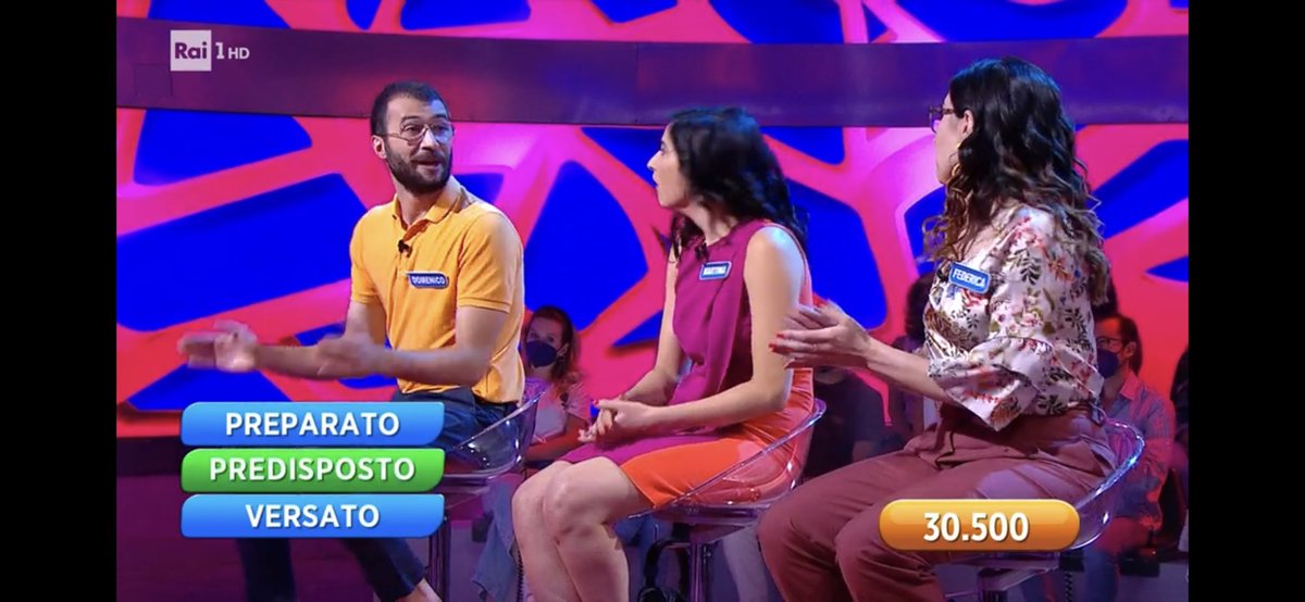 d0men1c0_98's tweet photo. Grazie per tutto il supporto che stiamo ricevendo. Complici nel gioco ma soprattuto nella vita😘 I monelli 
#reazioneacatena #imonelli #rai1 https://t.co/sZD1GZoEqQ