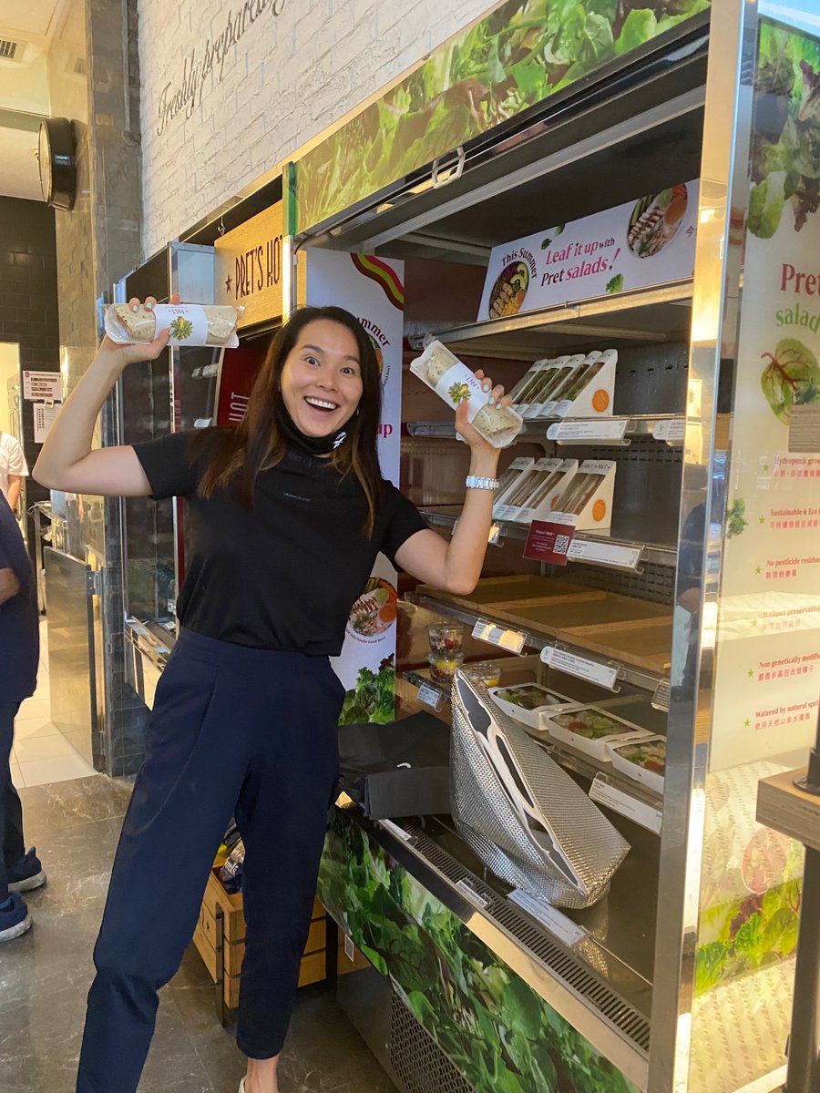 CalastoneLtd's tweet image. Our team in Hong Kong is delighted to participate in the #BreadRun initiated by Feeding Hong Kong. Over 40 fresh bread and sandwiches were collected from several bakery shops and delivered to five #charity associations.