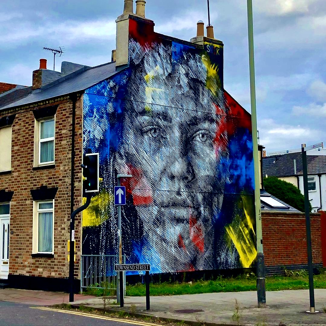 The #CheltenhamPaintFestival is back on the 30 - 31 July! 🎨

This art festival brings artists from all over the country to showcase their art! Their canvas? Sides of buildings located around Cheltenham.

Here are some of our fave pieces we've spotted around the town 🤳