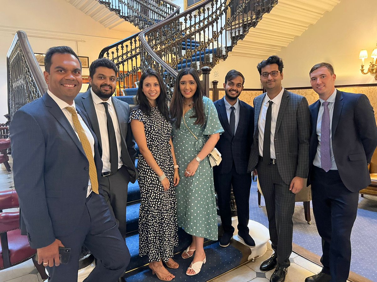 NayanGala's tweet photo. 𝐒𝐮𝐜𝐜𝐞𝐬𝐬 𝐢𝐬 𝐛𝐞𝐬𝐭 𝐰𝐡𝐞𝐧 𝐬𝐡𝐚𝐫𝐞𝐝.
We at @JpinLtd #London share not just success but stories, memories, moments, laughter, and of course, work. Here's to celebrating more milestones and achievements!
#Londonteam #teamworkmakesthedreamwork #teamhood #teamtime https://t.co/uz7QwJy9RJ