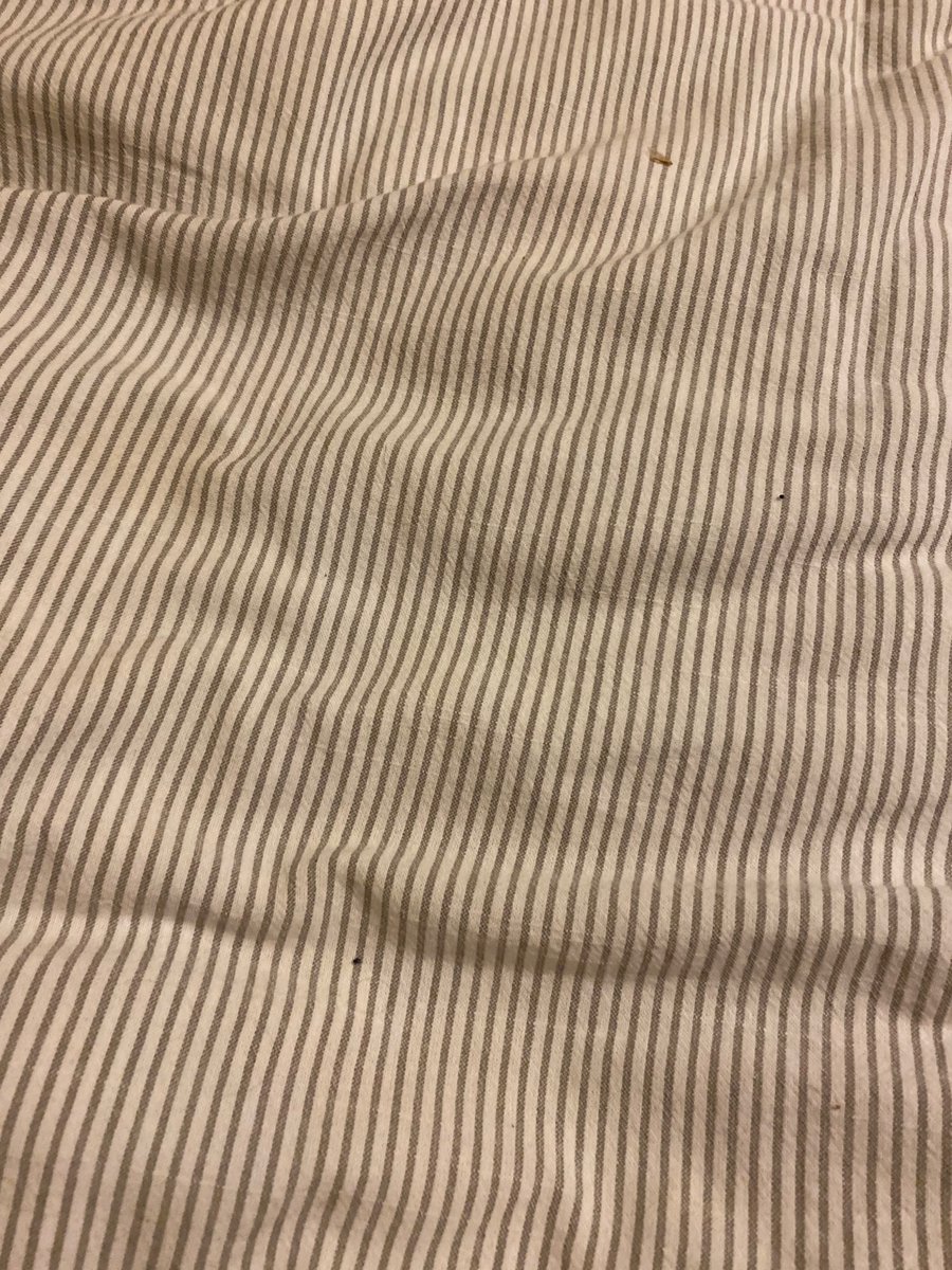 justinchander's tweet photo. @Airbnb At my airbnb in Ottawa 4 my vacation, the first night I was there I found there were bugs on the mattress &amp; they bit me, so I slept on the bathroom floor &amp; left the next day! The host &amp; #airbnb refused to refund or properly compensate me 4 this! #bugs #stay #vacation~ https://t.co/LGnPhkvQlT