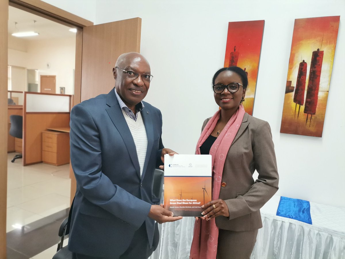 rookello's tweet photo. Today @SBSKenya hosted the @CarnegieEndow team. Led by  Zainab Usman- Senior Fellow and Director, Africa Program, the team explored ways of partnership with @StrathU in the areas of climate change, investments, technology and trade. @DrGnjenga @VinceOgutu https://t.co/I4pcIcXRUV
