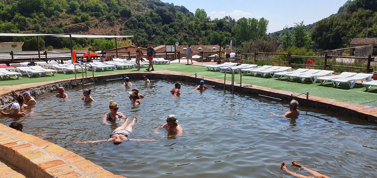 El Salinar de Naval, de nuevo un oasis de tranquilidad con sus baños de agua mucho + salada que la del Mar Muerto, donde se flota completamente.
salinardenaval.com