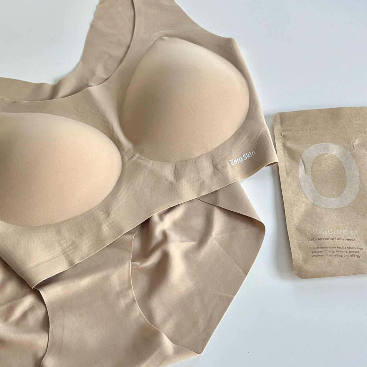 itfeelstory's tweet image. ชั้นในอันนี้ใส่สบายมากกก😭✨ ไม่ไหวแล้ว ปกติชอบโนบราเพราะขี้รำคาญ แต่บราไร้โครงรุ่นนี้คือใส่นอนได้เลยอะ มันนุ่ม สบาย ไม่อึดอัดเลยสักนิด กางเกงชั้นในก็ไร้ขอบ เนียนมาก เหมือนไม่ได้ใส่เลย ชอบแบบมากๆๆ เป็นชั้นในที่ใส่สบายที่สุดแล้วจริงๆ a must* ลงทุนเถอะ