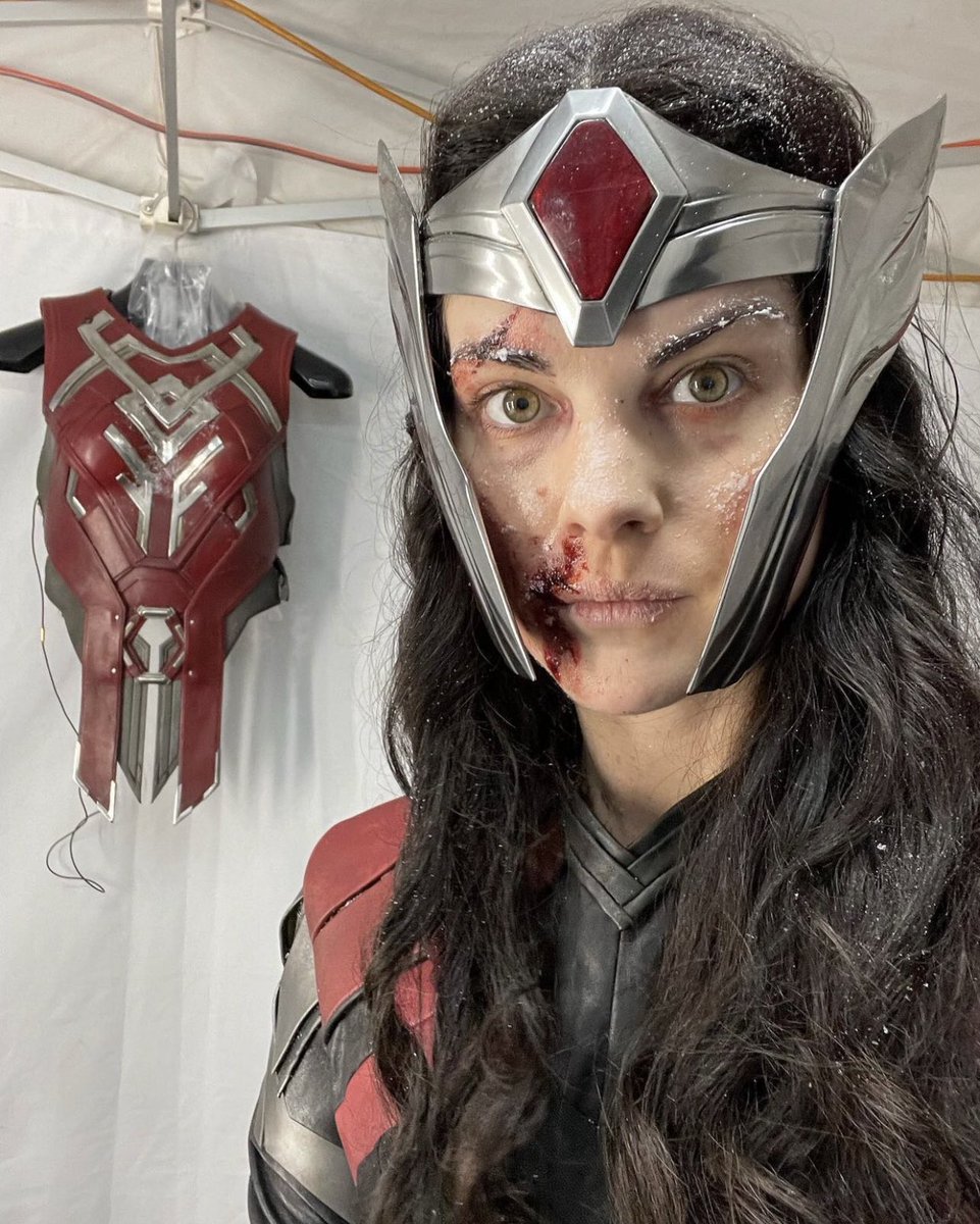 LucaVannella's tweet photo. The EPIC Lady Sif / #jaimiealexander 🙌⠀
⠀
Wig design by me 👋🏼 applied by key stylist @gabbyrouges
⠀
#thorloveandthunder ⠀

#behindthescenes #ladysif #thor #mcu https://t.co/5A3VdKak1B