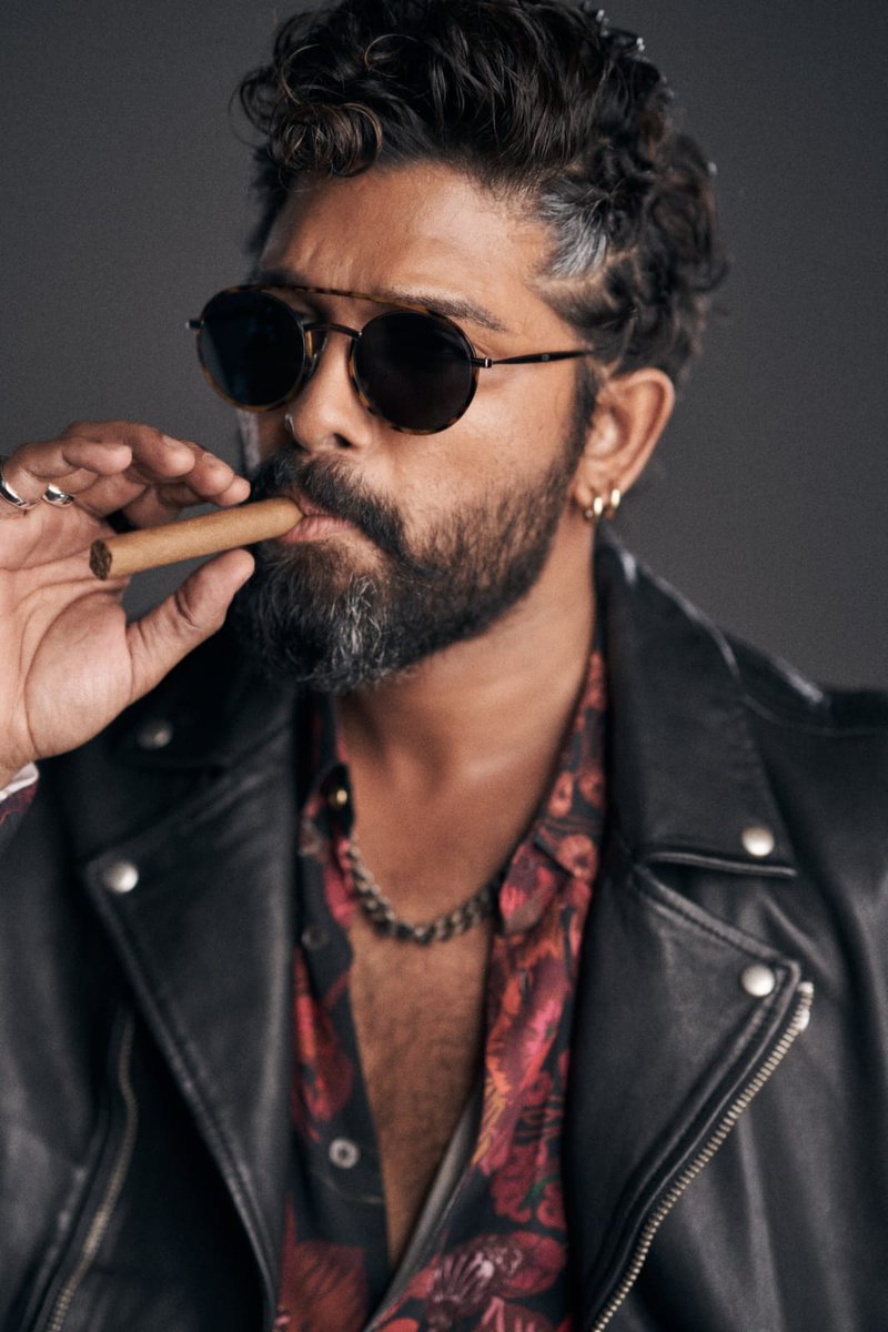 Aslamarya5's tweet photo. Mental Mass🔥🔥🔥🔥🔥 @alluarjun https://t.co/tR3ONXx7qN