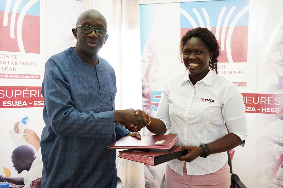 Aujourd'hui on se souvient : la signature de partenariat entre l'Université Amadou Mahtar Mbow et Young Men Christian Association (#YMCA) en juin 2022. <a href="/MahtarMbow/">Université Amadou Mahtar MBOW</a>  <a href="/YMCASenegal/">YMCA Senegal</a>