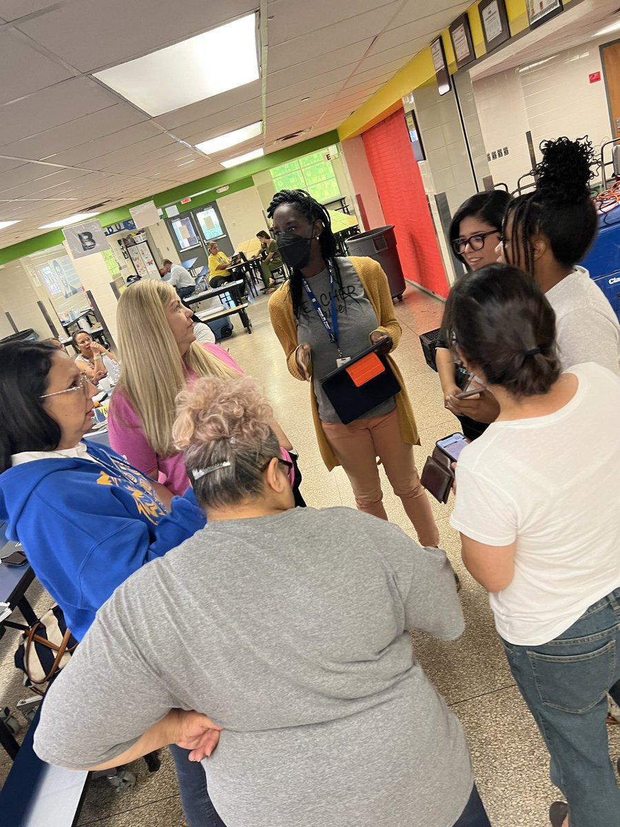 GWTruett's tweet photo. Our fabulous counselors getting our staff ready to go! Social Emotional Learning, morning meetings, calming areas and so much more! Truett Tigers 🐯 gearing up for the year! @ACEDallasISD @PrincipalBernal @TeamDallasISD https://t.co/1BIVWulaSc