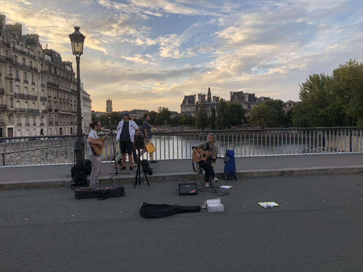 Hey friends, greetings from Paris! My first time here since 1988 when I was a wee high school student. I've been busking, which is a first for me in ANY city (I'm not exactly sure why I'm just now starting this, but I've met some really wonderful people along the way).