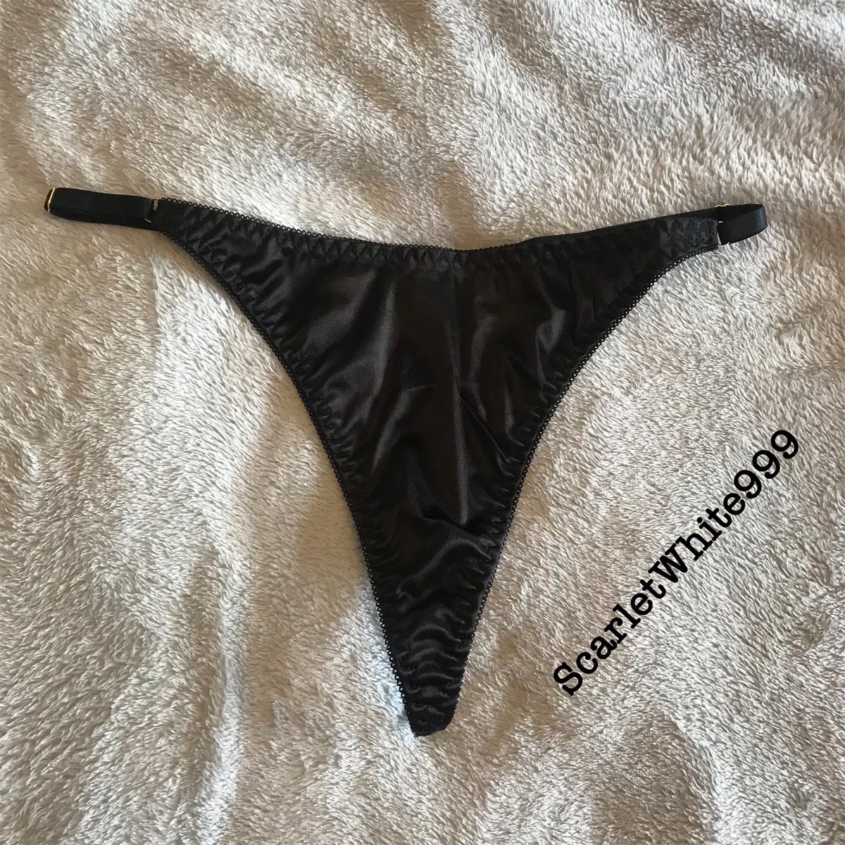 ScarletWhite999's tweet photo. Ohhh NEW PANTIES
T String Thong - sexy as F! Only 1 colour of each in my drawer. First Cum First first served and all that x
ADJUSTABLE sides x one size fits ALL shapes and sizes x £20 inc p&p rm 1st class. UK 🇬🇧
#thong #gstring #tstring #worn #sellingcontent #buyingconent https://t.co/pvv3pu1KBl