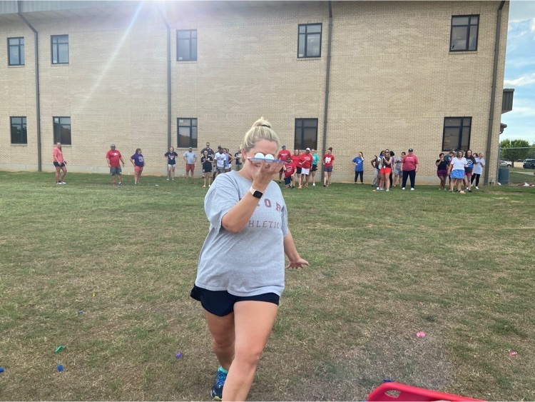 GriffinsNDUE's tweet photo. Our NDUE faculty enjoyed synergizing with our other ND schools last night at NDHS’s faculty games! What a great way to pump our teachers up for the upcoming year! #LEADlikeaGriffin #DeSotoStrong https://t.co/aWLXQiiRJl