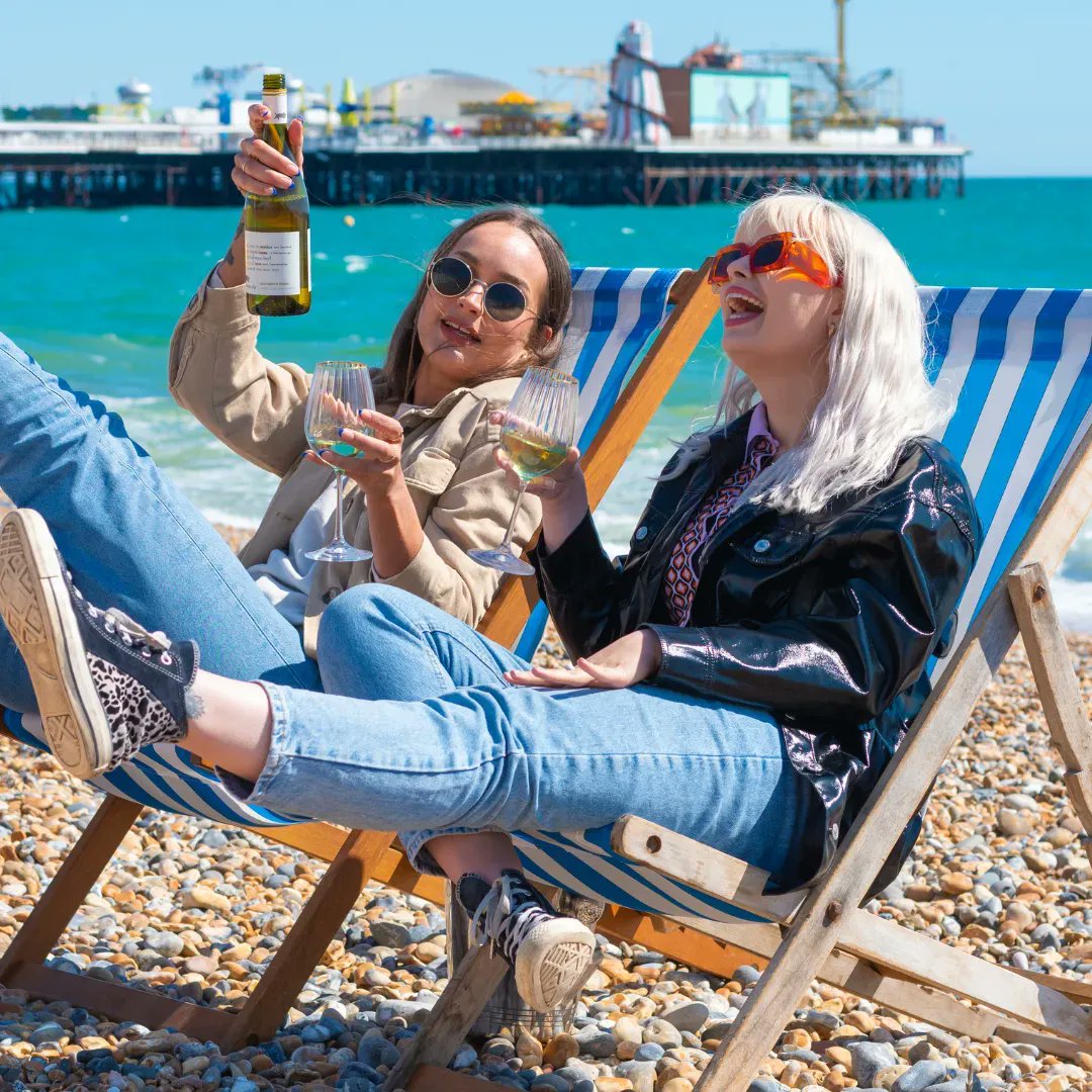 PrideBrighton's tweet photo. This little pigโฆis off to Brighton to celebrate Pride ๐ท๐ณ๏ธโ๐
Whether you're crazy for Christina, potty for Paloma or celebrating with your Queens, keep your snouts out and ask for #SquealingPig at bars around the festival ๐ท๐ท https://t.co/8HynM2OgsW