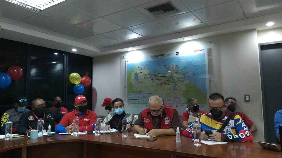 Infocarabobo1's tweet photo. @Infocarabobo1 Presente en la instalación de la Mesa Técnica Multidisciplinaria y el ambiente de Formación y Autoformación de la clase trabajadora de PDVSA Gas.
#DevuelvanElOroYa  
@Gabrielasjr
@luisinfoVen @BrigadasCHCH @PDVSA @pdvsa_gas @misionsucre https://t.co/9RAFTJaxQ2