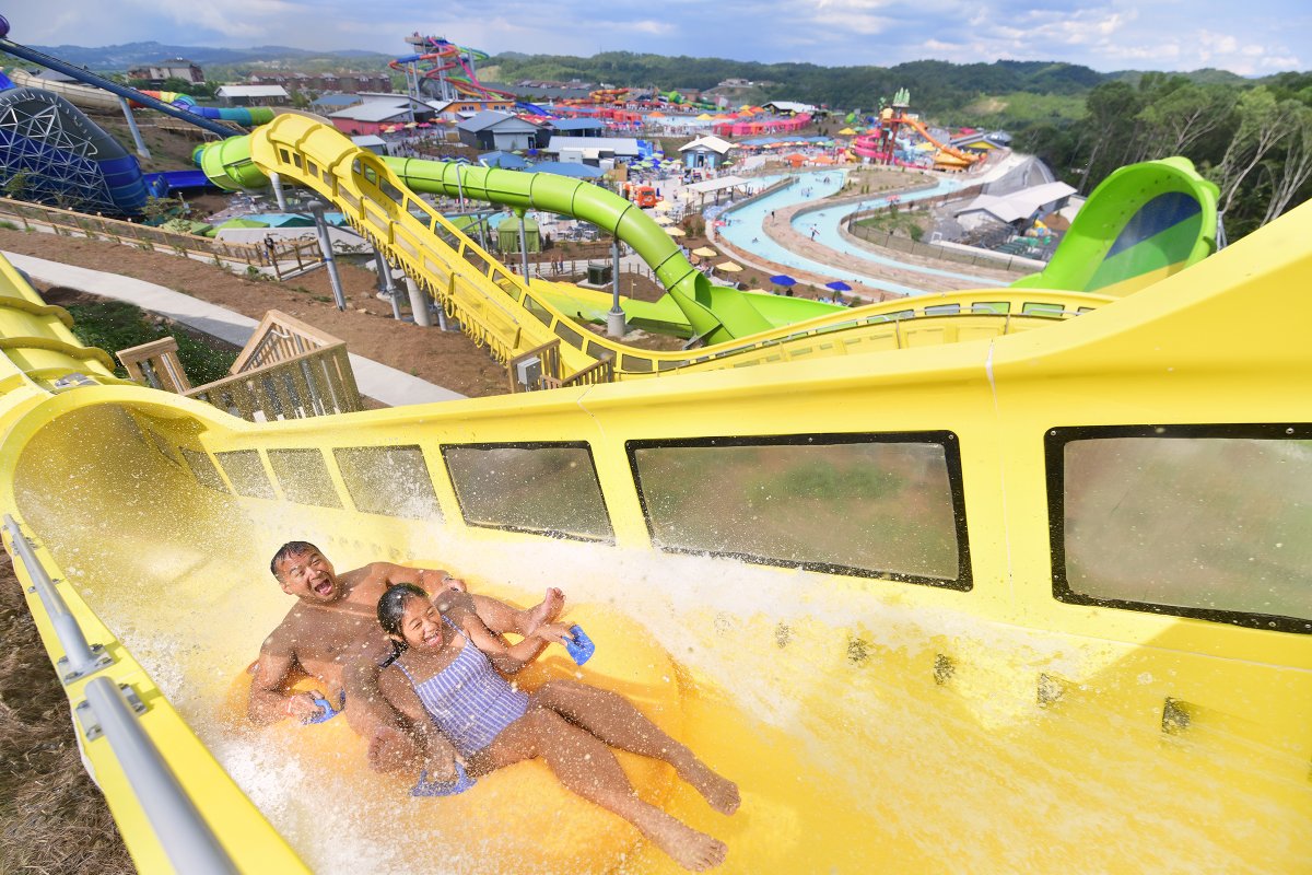 Unlock a summer of wild + thrilling rides with Soaky Mountain Waterpark and Bristol Motor Speedway!
https://t.co/CAOKSU3brR

#ItsBristolBaby #SoakyMountainWaterpark #DoubleTheThrills https://t.co/TgiAkUy6nL