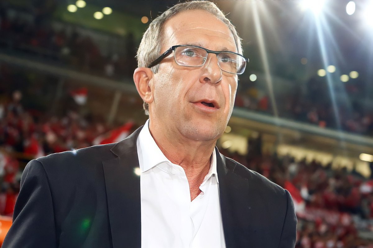 Si tuvieran la oportunidad, ¿qué le preguntarían a este hombre hermoso?

Por favor dejen su pregunta en los comentarios 👇🏻