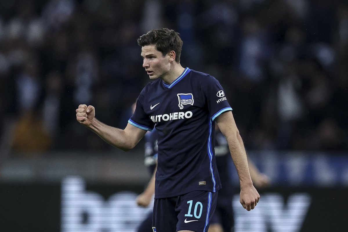 FabrizioRomano's tweet photo. Excl: Club Brugge are in talks to sign Jurgen Ekkelenkamp as replacement for Charles de Ketelaere. He’s main target - it’s race with Royal Antwerp also targeting Hertha Berlin talent. 🚨🇳🇱 #transfers

De Ketelaere is one step away from joining AC Milan, matter of time 🔴⚫️⏳ https://t.co/AmcMTPTh3p