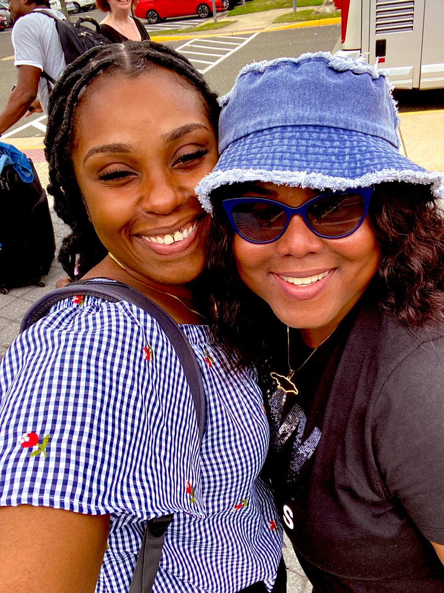 Shamruss876's tweet photo. @ParticipateLrng Finally met my Local Advisor Francine. She such a sweet heart. She’s always reassuring me that everything will be alright. #UnitingOurWorld #princewilliamcounty #paticipatelearningteacherambassadors https://t.co/jWtmbqIXkB