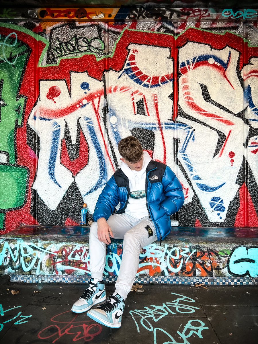 Clothing View tweet media