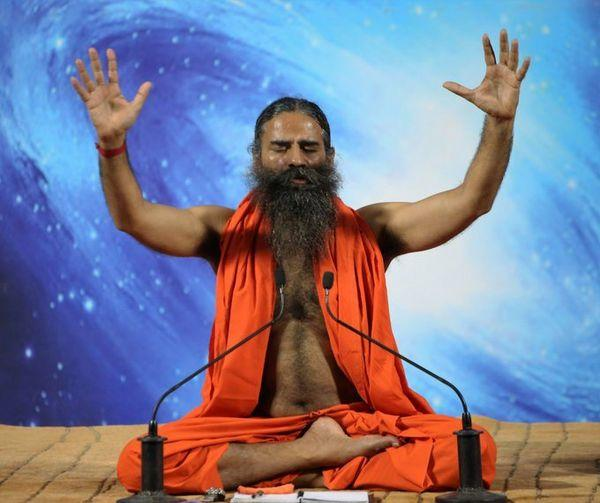 यह जो योग मार्ग है, आत्म ज्ञान और ब्रह्म ज्ञान का मार्ग है,
 इसके अलावा दुनिया में कोई और पथ है ही नहीं 

सुखी होने का, सब प्रकार के दुखों के पार जाने का मार्ग योग व आध्यात्मिक विचार है