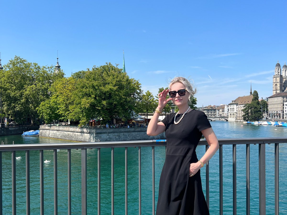 SandraNavidi's tweet photo. Postcard from #Zurich - My last appointments in #Switzerland and then off to vacation #Zuerich #Zürich #Schweitz https://t.co/9ImUYMqTlv