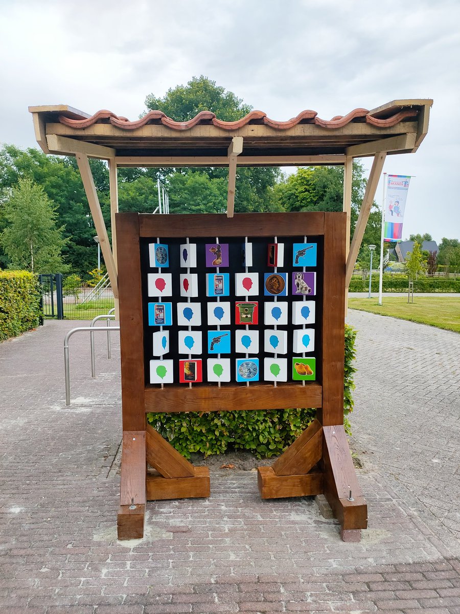 Bij de ingang van het #museum staat nu dit memoryspel met objecten uit onze collectie. Speel jij mee? 🙋