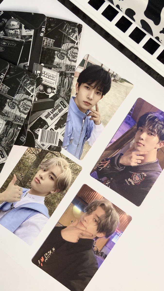 tyuntrades's tweet photo. 💌today’s mail from @purplecherieGO so happy with the ramyeonz pretty poca thank you for the good service🪐🤍 https://t.co/Uz8fP9EFgX