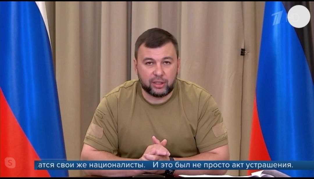 federicefepeve's tweet photo. ‼️💥El bombardeo por parte de las Fuerzas Armadas de Ucrania en Yelenovka comenzó por el hecho de que los #naziAzov  capturados  comenzaron a testificar, dijo el jefe de la RPD Denis Pushilin.
El número de víctimas mortales producto del ataque aumentó a 53. #autodesnazificados 🤣 https://t.co/yCxDkzOdlN