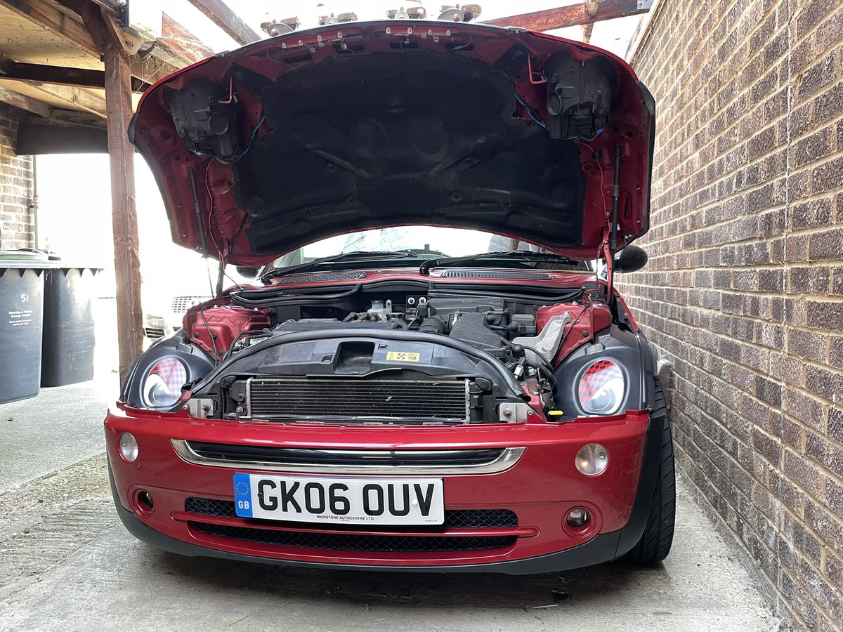 CubeAddict's tweet image. A little upgrade for Monty today, eyeballs. Shame about the reflections in the pictures. Thanks to Lee Halsey for doing them for me.