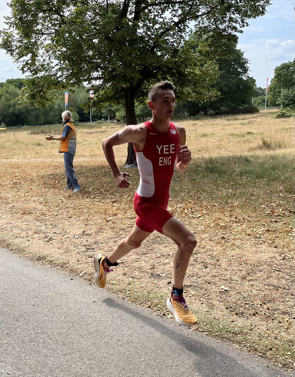 Adam1Austin's tweet image. Alex Yee, Englands first Gold #CommonwealthGames2022 #Triathlon #SuttonPark A great atmosphere