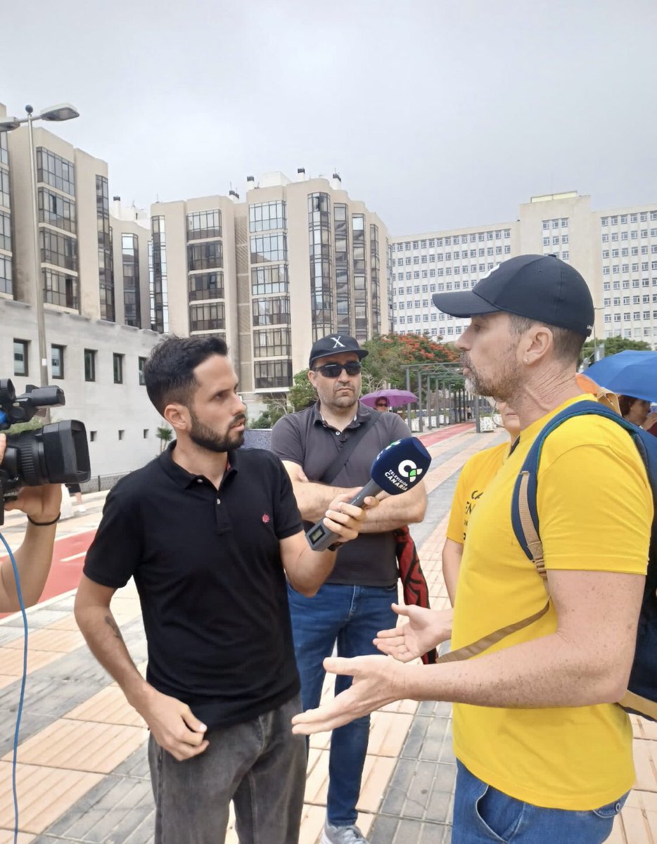 Los Empleados Públicos en Fraude de Ley, seguimos presentes, SEGUIMOS LUCHANDO por #JusticiaLaboral y por la #PermanenciaYa Existe #PrimacíaDerechoComunitario #CumplanAcuerdo23A <a href="/avtorresp/">Ángel Víctor Torres Pérez</a> <a href="/julioperezsc/">Julio Pérez</a> <a href="/Manuel_Martnez/">Manuel Martinez</a> <a href="/asgomera/">Agrupación Socialista Gomera</a> <a href="/PodemosCanarias/">Yesid</a> <a href="/RomanRodWeb/">Román Rodríguez</a> #ConMiPuestoNoSeJuega