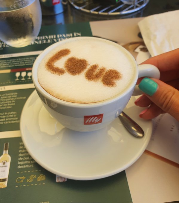 Send u much LOVE from my holiday 🤗😘😘 https://t.co/goNnGqVzRC<a href="/tag/fridaythoughts"class="tags"><span>#fridaythoughts</span></a><a href="/tag/fridaymorning"class="tags"><span>#fridaymorning</span></a>