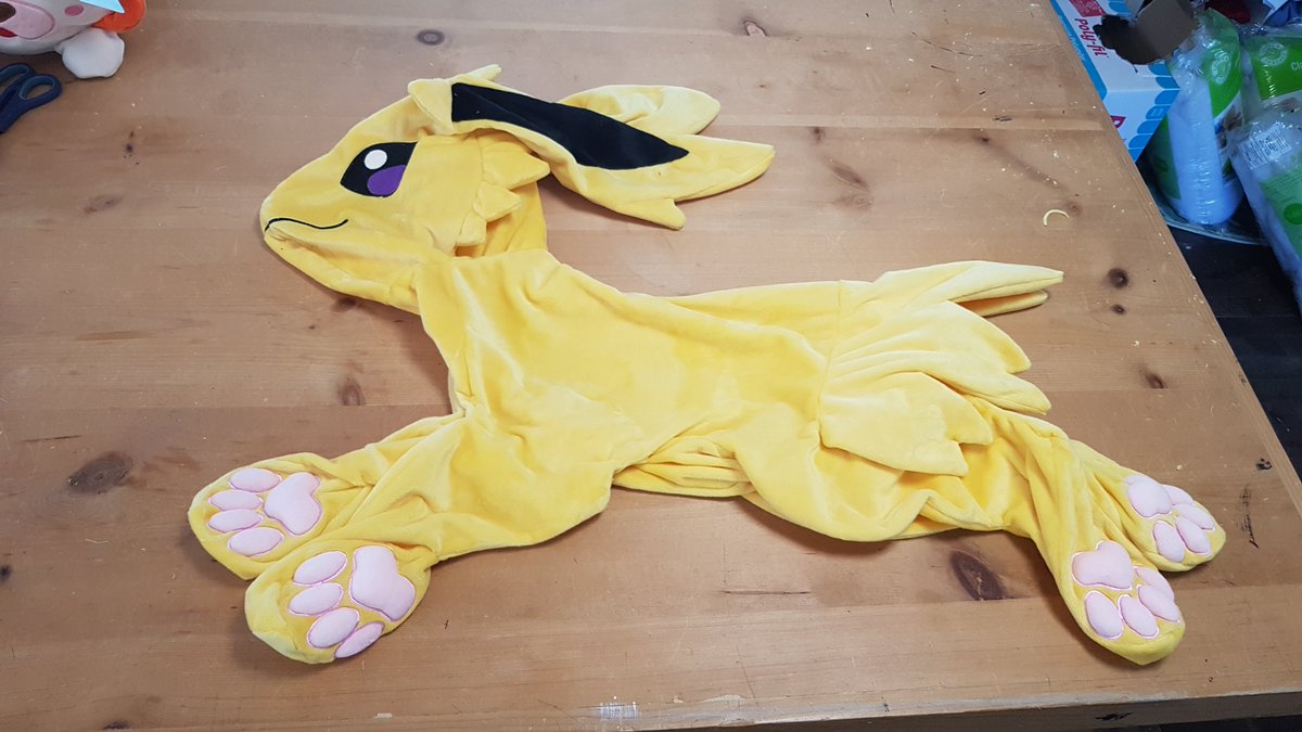 plushiluv's tweet image. Here&apos;s a handful of photos from the project journal. There&apos;s been talk about manufactured plushies being passed off as handmade, so uhh I guess this is a reminder that everything from me is 100% handmade in-house!