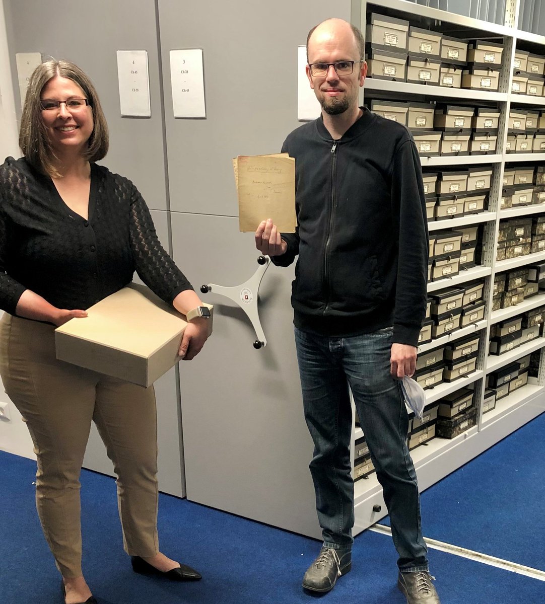 shlb_kiel's tweet photo. Großartiger Zuwachs: Der #Nachlass des Soziologen Ferdinand #Tönnies in der #shlb konnte durch eine  Dauerleihgabe des Nordseemuseums Nissenhaus #Husum komplettiert werden.🙏Dank an die Tönnies-Gesellschaft (FTG) für die Vermittlung! Näheres hier: 👉https://t.co/sUMkCNRP4p https://t.co/oDIr6312pR