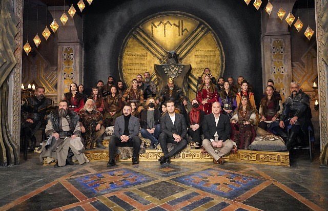 ediptepeliniz's tweet photo. Zaman bizi, hepimizi siler 💔
#Destan #DestanAilesi https://t.co/RNU2caa1Ul