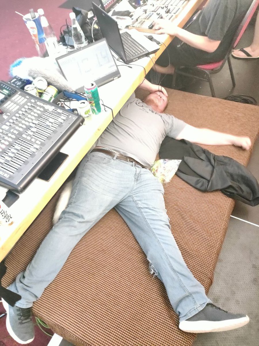 #East10 was a wild convention, had lots of fun, got really exhausted and learned a lot. Good we had an FoH emergency mattress xD <a href="/WarpProtogen/">Warp the Protogen</a> <a href="/RedNoise2/">RedNoise</a> <a href="/kidranfox/">Kidran</a> <a href="/Minzstern_/">Minzstern</a> <a href="/NetisAmarok/">Netis Amarok</a> <a href="/ESCyote/">Esc Yote</a> <a href="/TheFoaly/">Foaly</a> Thanks for all of this.