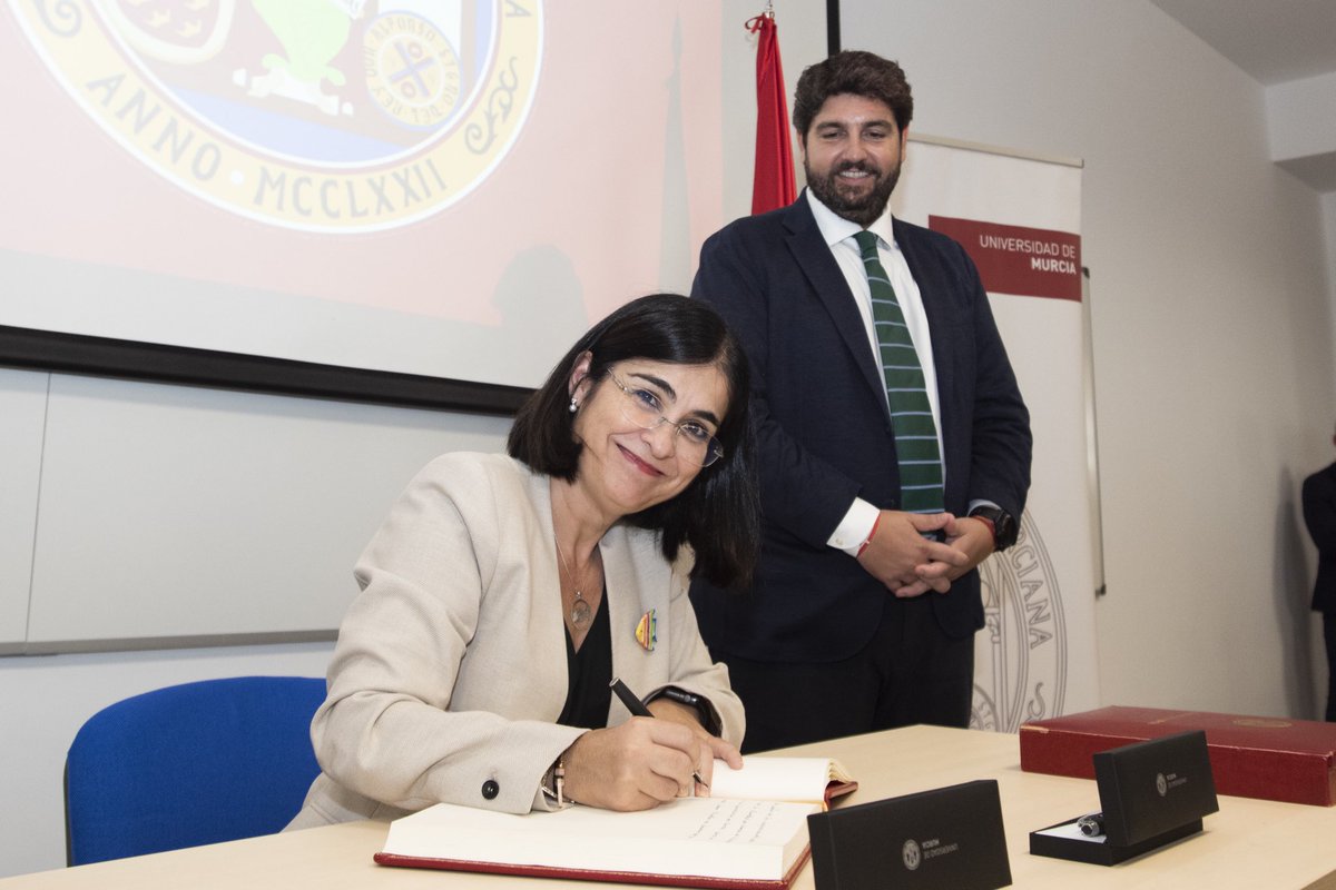 Hoy hemos inaugurado el Aulario del Campus de Ciencias de la Salud de El Palmar. Este campus no sólo es muy importante para la <a href="/UMU/">Universidad Murcia</a>, sino para la Región de Murcia <a href="/regiondemurcia/">Gobierno de la Región de Murcia</a> @murciasalud.