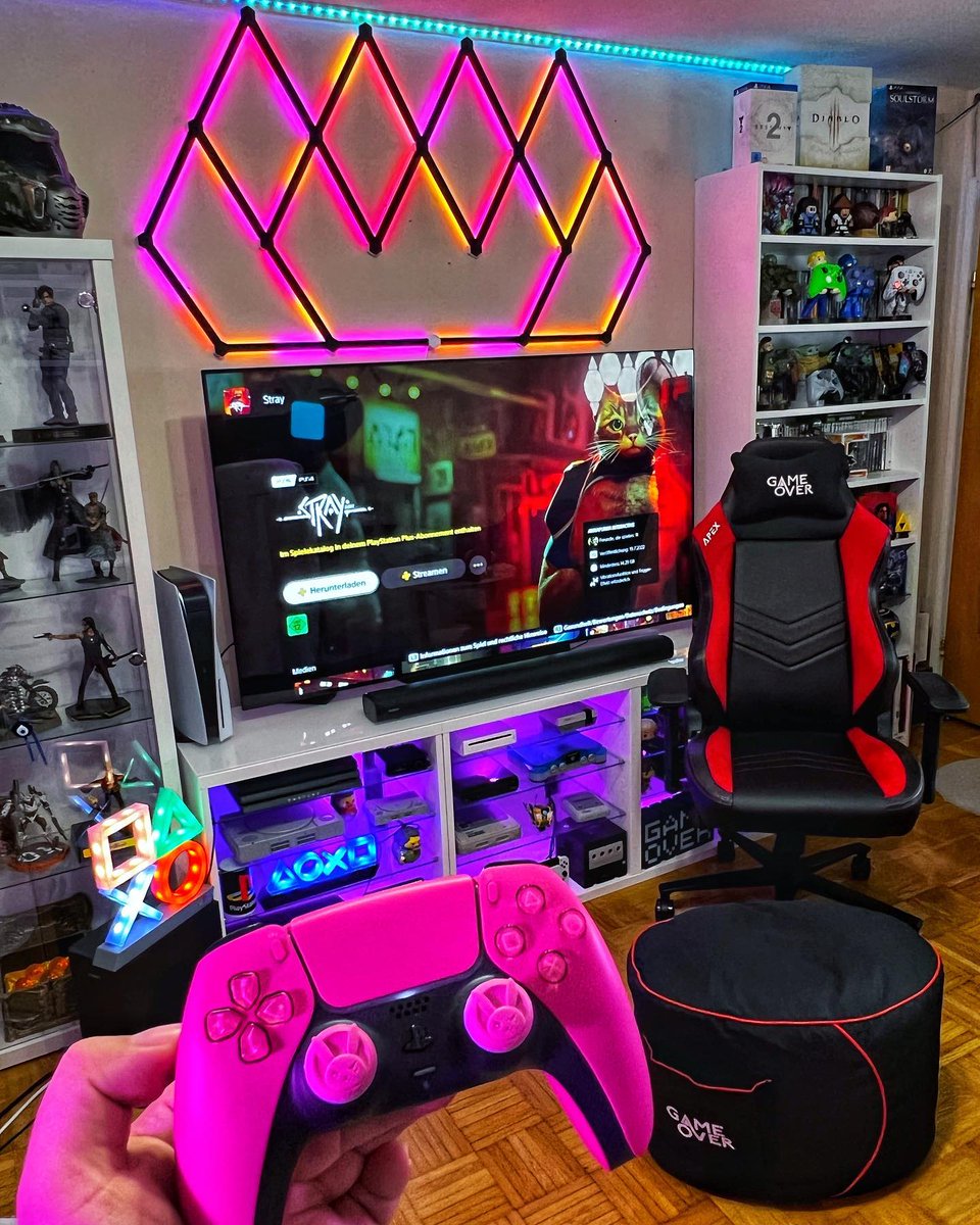 Game_OverUK's tweet photo. 24 hours Left! Get yours now before it's too late! 😬
📸@sparda1981

#gamingcommunity #gamergirl #gamedev #GamingSetup #GamingGirl #gamingroom https://t.co/RwpGXUcNvW