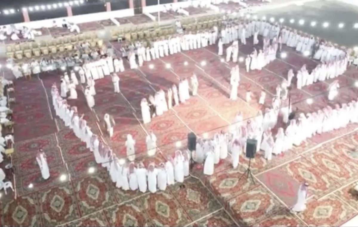 youtu.be/YbNi6MNhQwA  اوبريت حفل مسفر ابن مشرع المعتبي الشلوي بمناسبة زواج ابنه مشرع