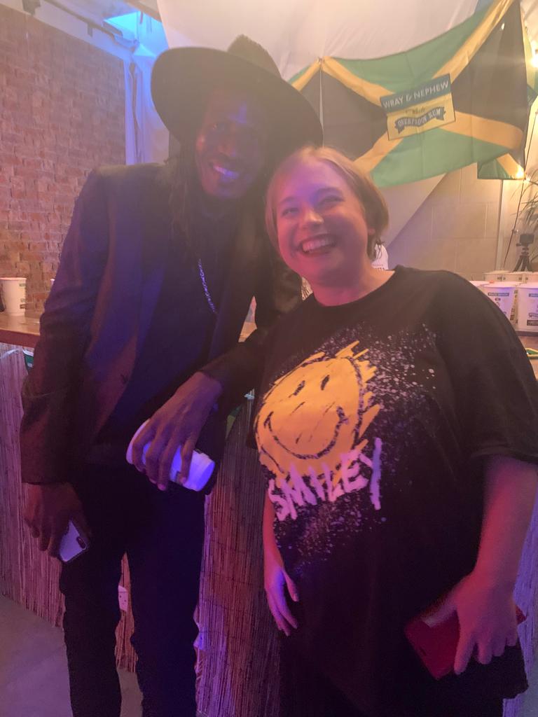 elliebeamusic's tweet image. Awesome listening party from @BushBashRecs the other night! Big up to them and @McBushkin #sweetpmusic #6degreesstudios