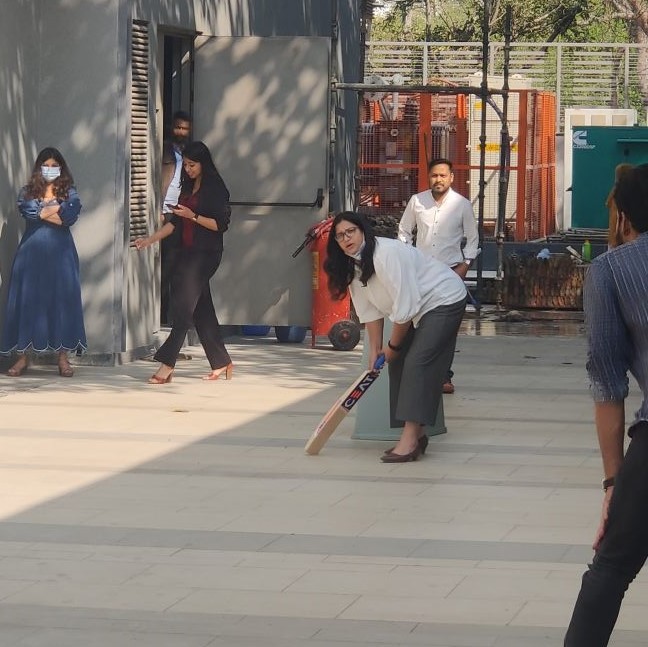 _morphogenesis's tweet photo. 𝗔𝗔𝗔𝗡𝗗 𝗜𝗧'𝗦 𝗙𝗥𝗜𝗗𝗔𝗔𝗬𝗬𝗬 ✨🥳
Friday vibes with Team at Morphogenesis! Hope you all have a good weekend too!
#morphogenesis #architecture #delhi #workspace #design #archdaily #office #workstation #sustainable #workdesk #india #tgif #fridayvibes #msocial #pandemic https://t.co/GibFJgrX8O