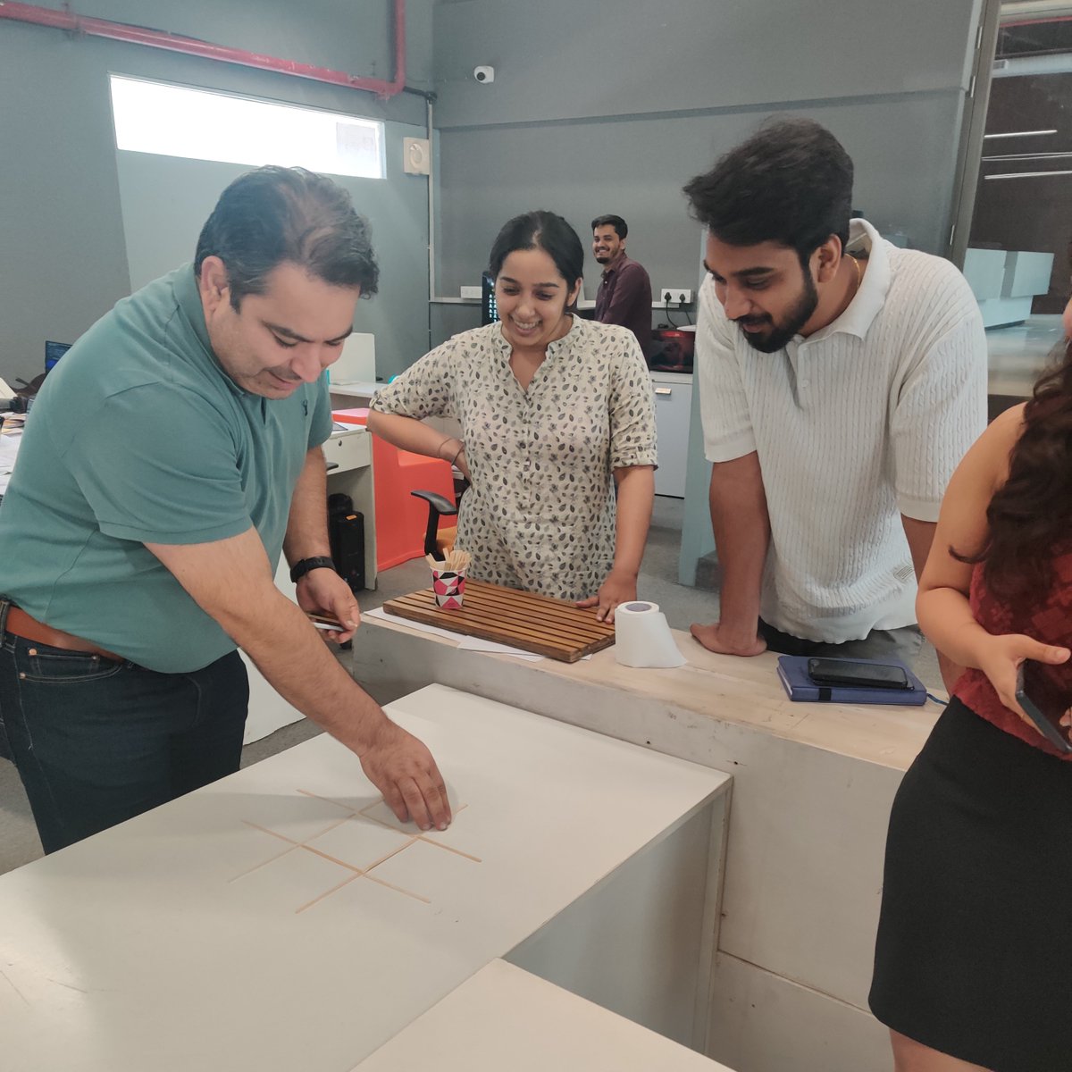 _morphogenesis's tweet photo. 𝗔𝗔𝗔𝗡𝗗 𝗜𝗧'𝗦 𝗙𝗥𝗜𝗗𝗔𝗔𝗬𝗬𝗬 ✨🥳
Friday vibes with Team at Morphogenesis! Hope you all have a good weekend too!
#morphogenesis #architecture #delhi #workspace #design #archdaily #office #workstation #sustainable #workdesk #india #tgif #fridayvibes #msocial #pandemic https://t.co/GibFJgrX8O