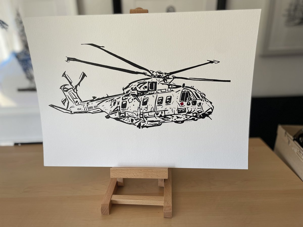 Finally finished this one! ‘Whisky’ A very special Merlin as she’s still proudly wearing her Poppy in memory of my friend ‘Steve ‘Happy’ Munday’ 💙 @846NAS @Rich_Bartram @co_chf @RNASYeovilton @faaoa @RoyalNavy @PoppyLegion #merlin #chf #rnasyeovilton #fleetairarm