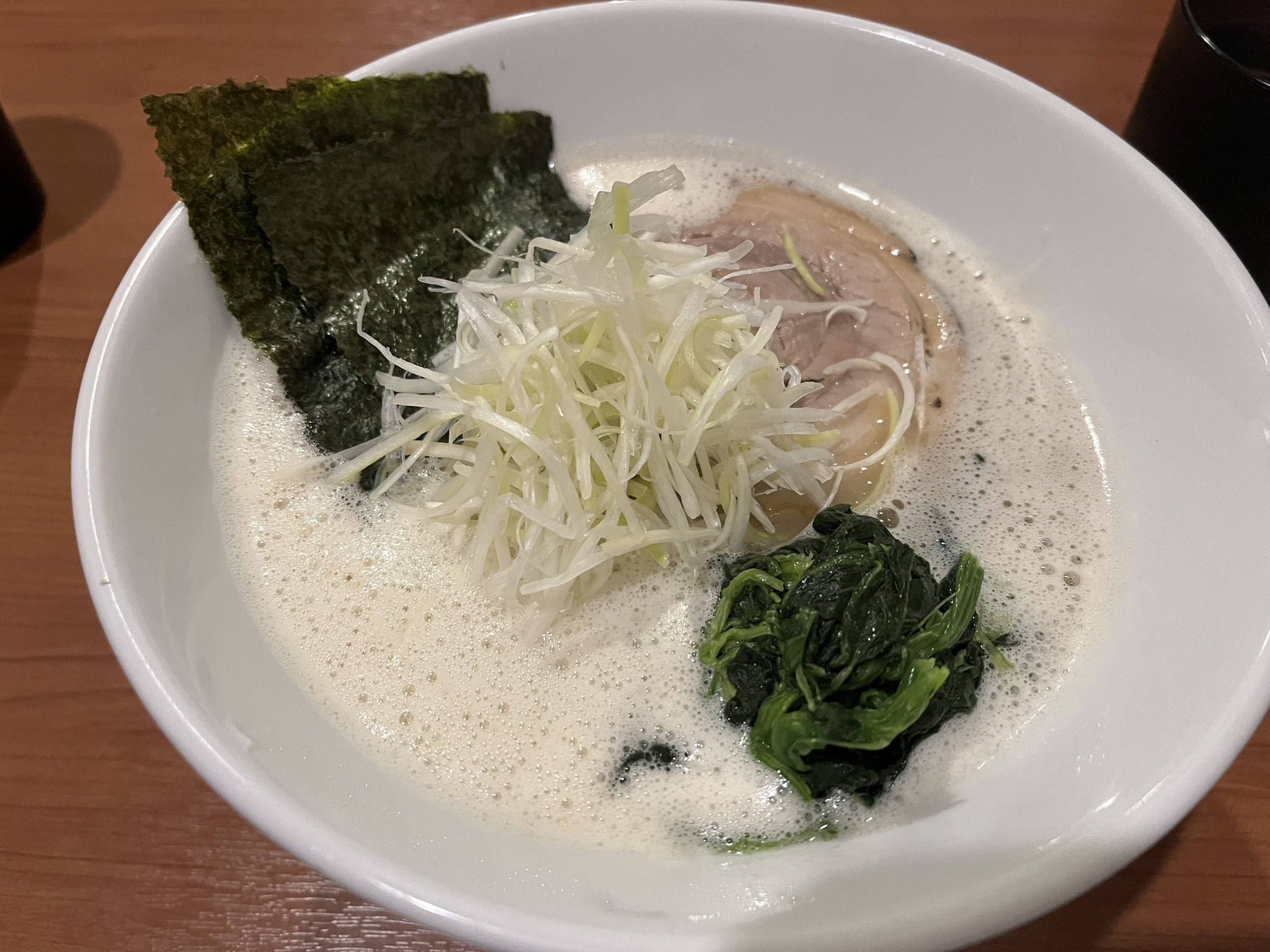 Ken 今日の晩飯 江坂のラーメン樹希 いつき で家系soba肉増し 800 250円 クリーミーなスープは程よい塩気 やっぱりこの店好き T Co 5nct9v5zds Twitter