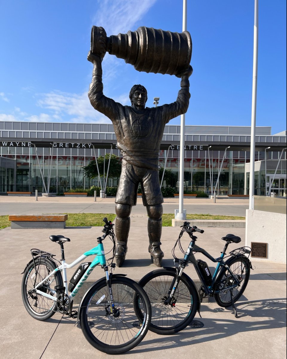 ebikebc's tweet image. “You miss one hundred percent of the shots you don&apos;t take.”  ~ Wayne Gretzky  
Morning riding rituals with ENVO D35 in front of the Wayne Gretzky statue in Brantford Ontario. 

Picture courtesy: @Brantford Cyclepath

#WayneGretzky #ENVOD35  #ENVOlution #poweredbyENVO  #rideENVO